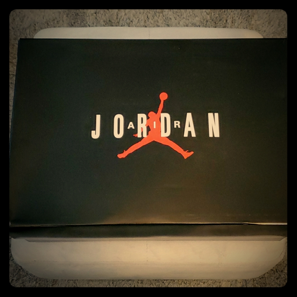 **NEW **JORDAN RETRO 11s Low